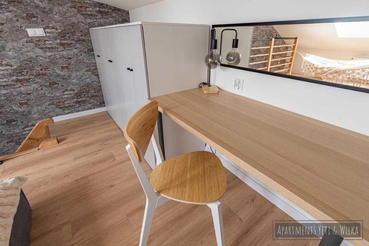 Apartamenty Yeti & Wilka W Centrum Chorzowa: Wilk Exterior foto